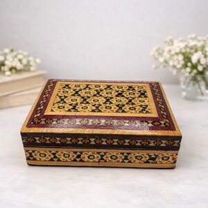 Source Unknown Intricate Patterned Jewelry Box - Gold and Black